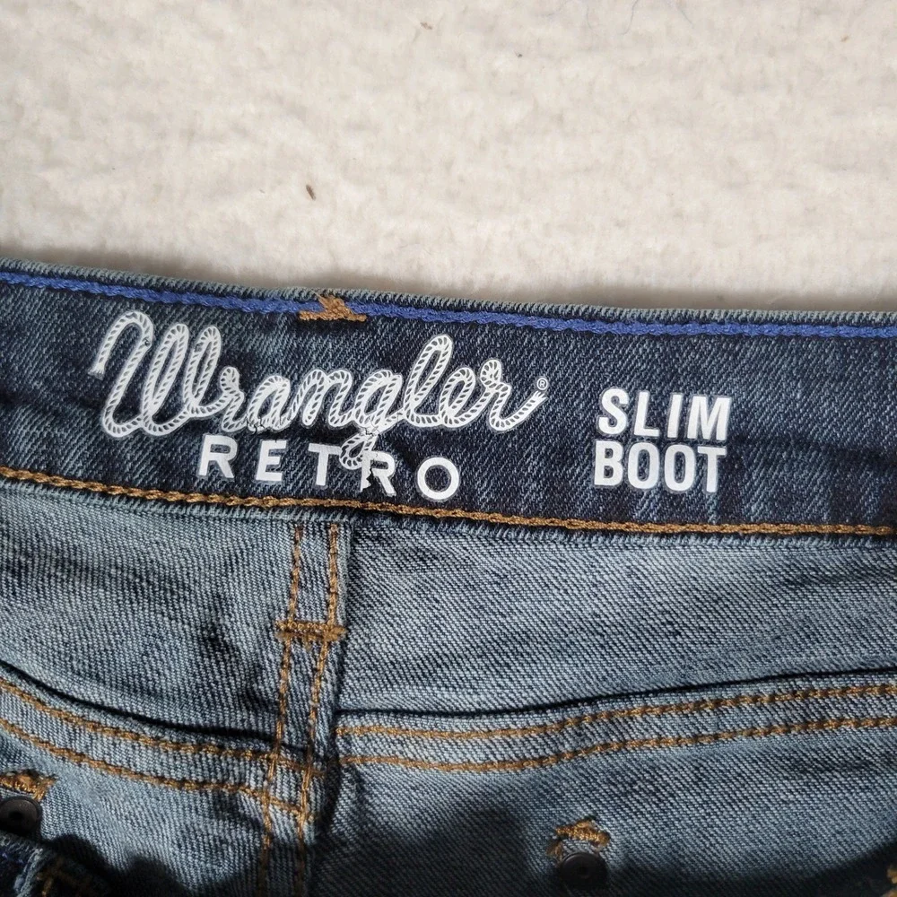 Wrangler Retro Slim Boot Jeans Mens 37x36 Medium Wash Denim 1077MWZTB